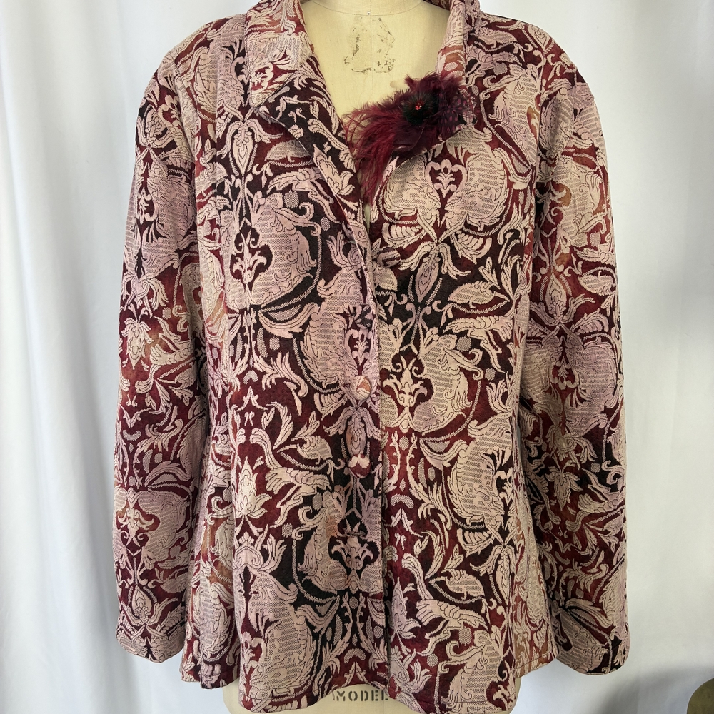 Elegant Floral Patterned Jacket